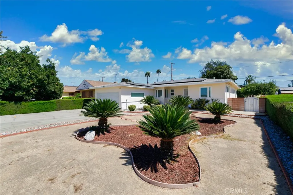 750 N Sunset Avenue