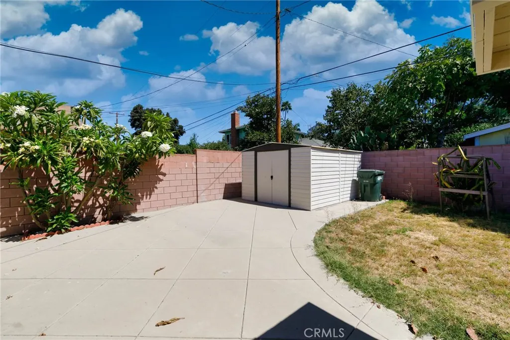750 N Sunset Avenue
