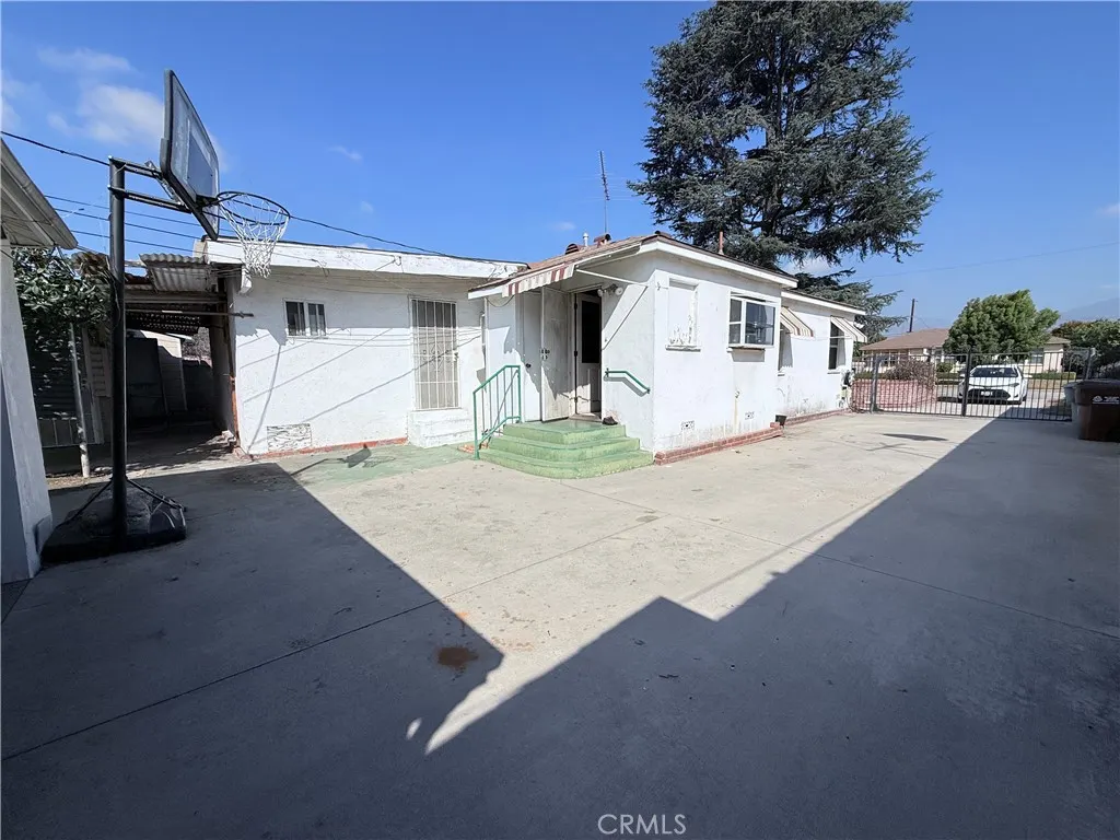11328 Elmcrest Street