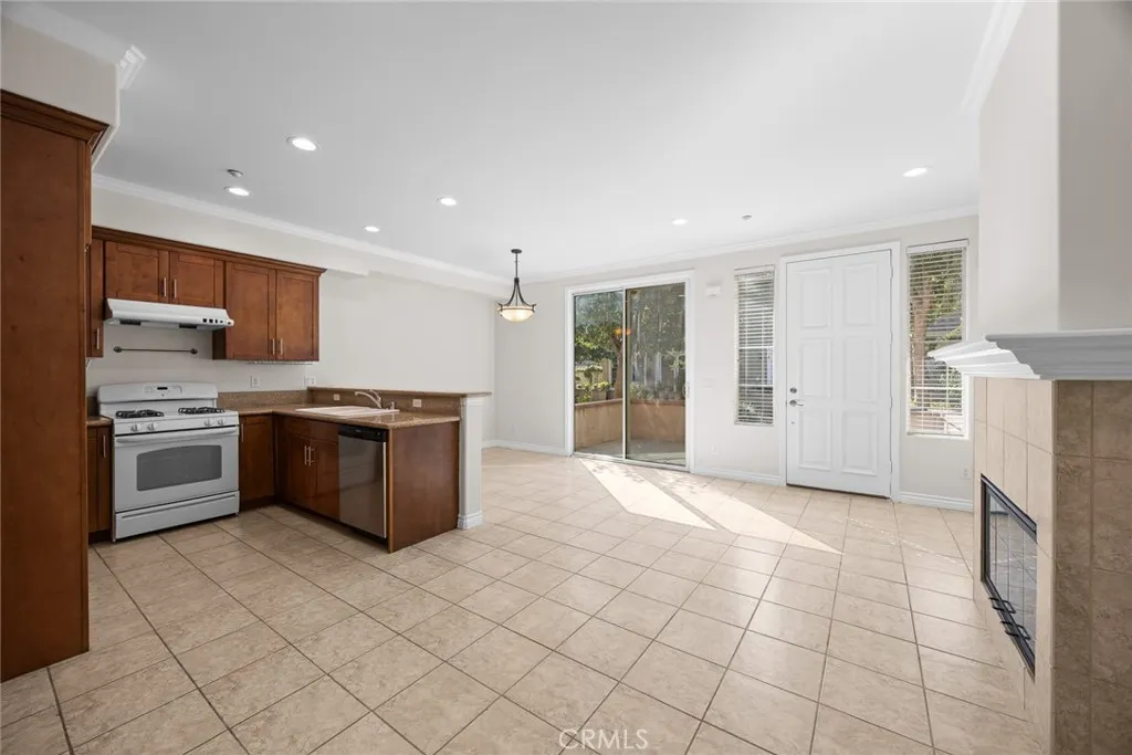 760 S Azusa Ave, #G