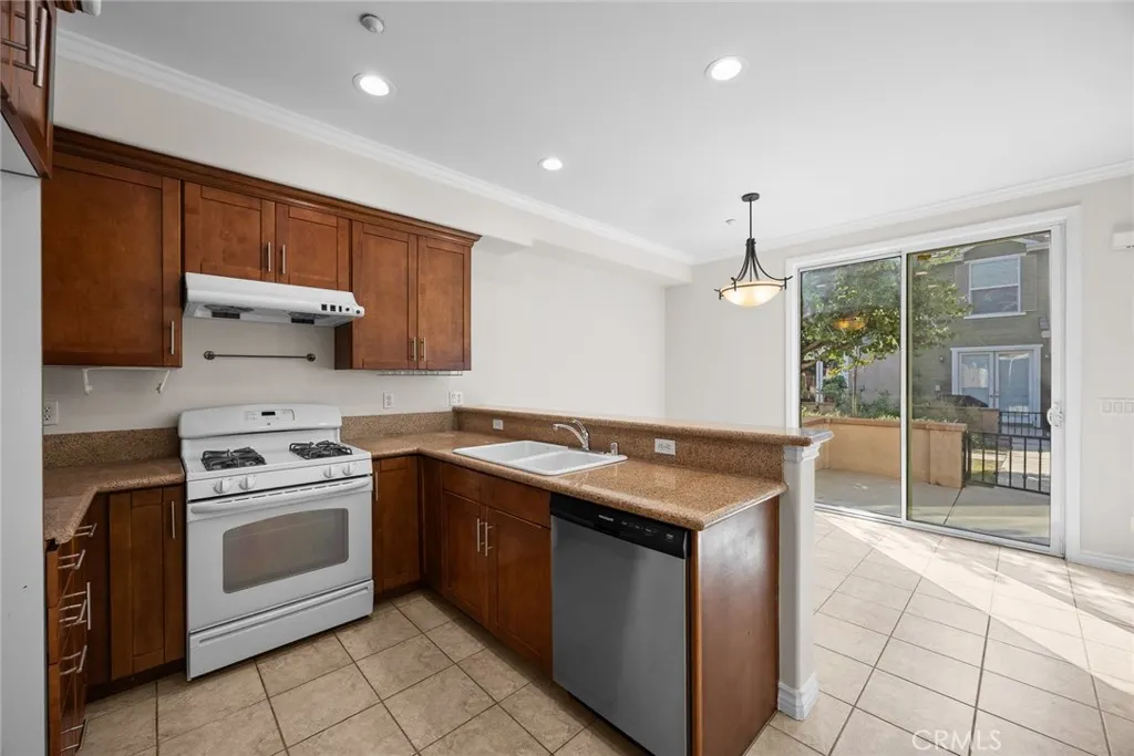 760 S Azusa Ave, #G