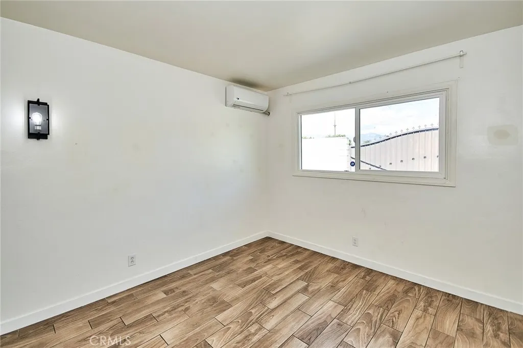 16501 E Masline
