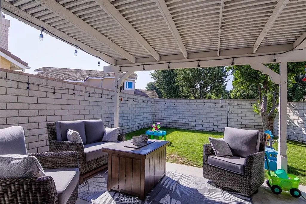 808 Arbor Circle