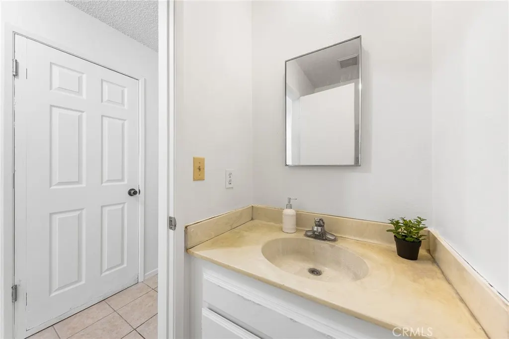 3708 Baldwin Avenue, #6