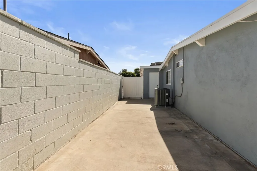 17009 E Tudor Street
