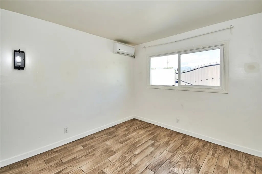 16501 E Masline