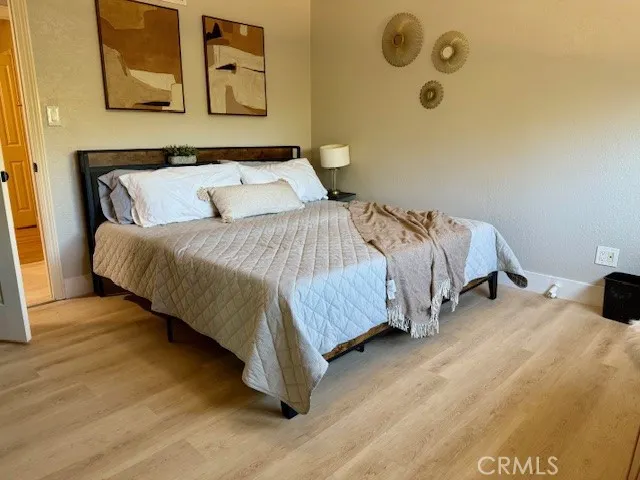 422 E Payson