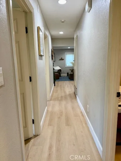 422 E Payson