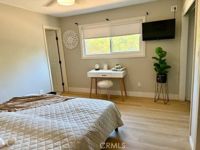 422 E Payson