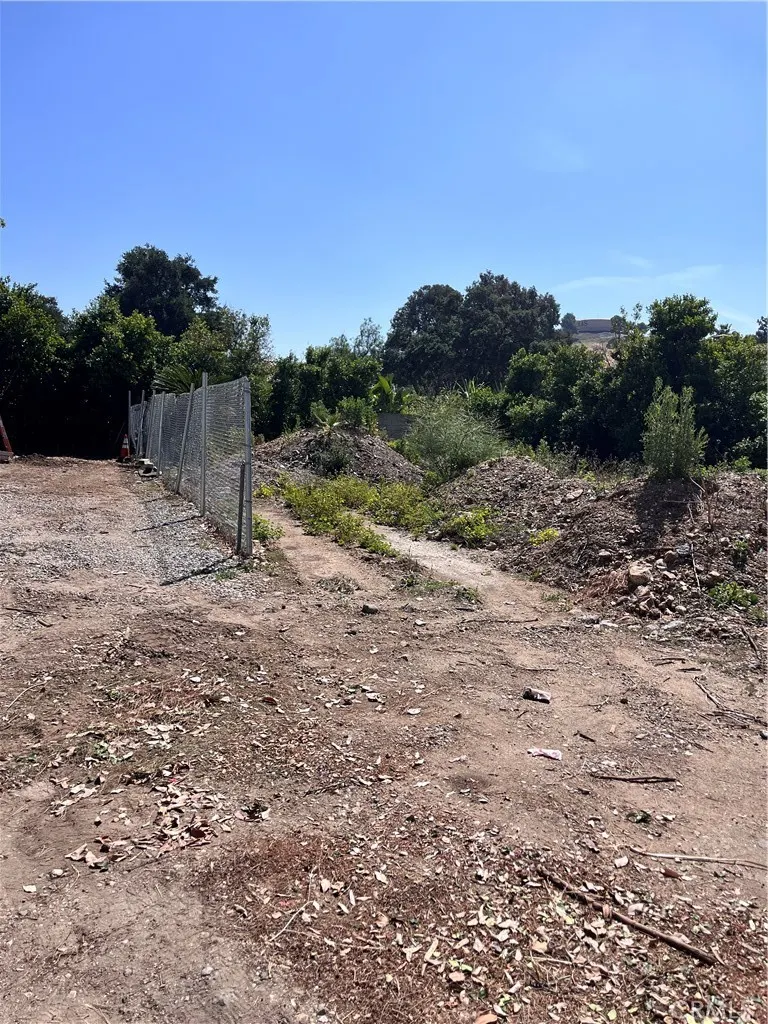 740 N Amelia Avenue