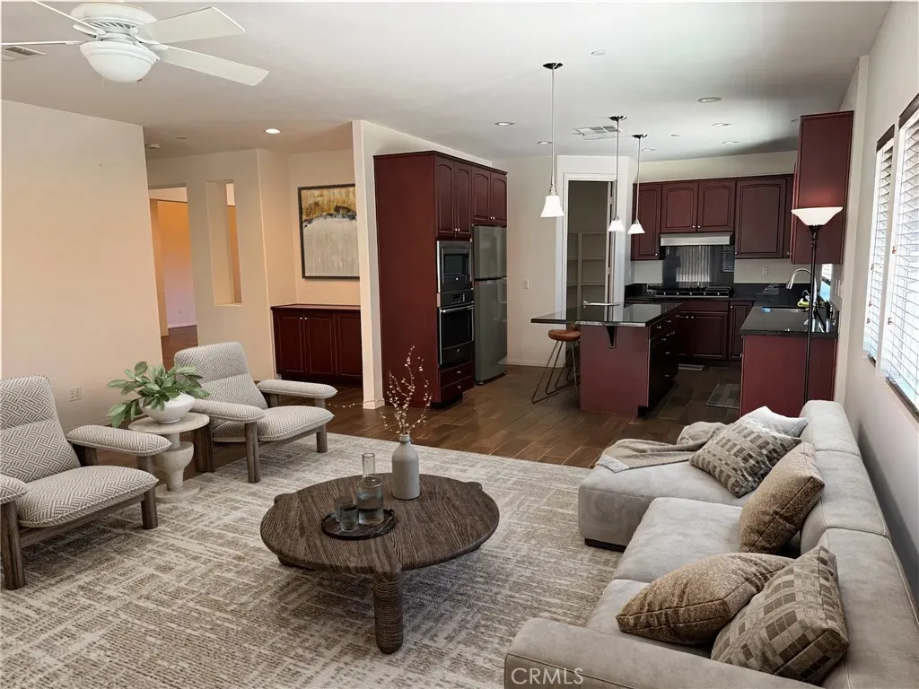 1331 W Maitland
