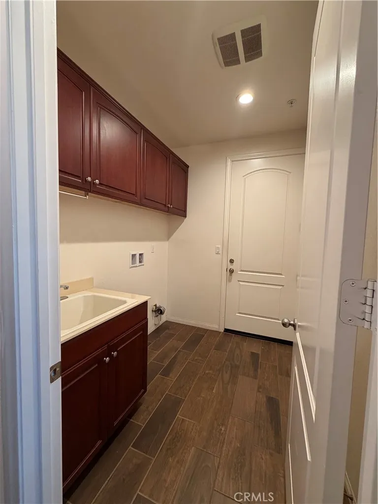 1331 W Maitland
