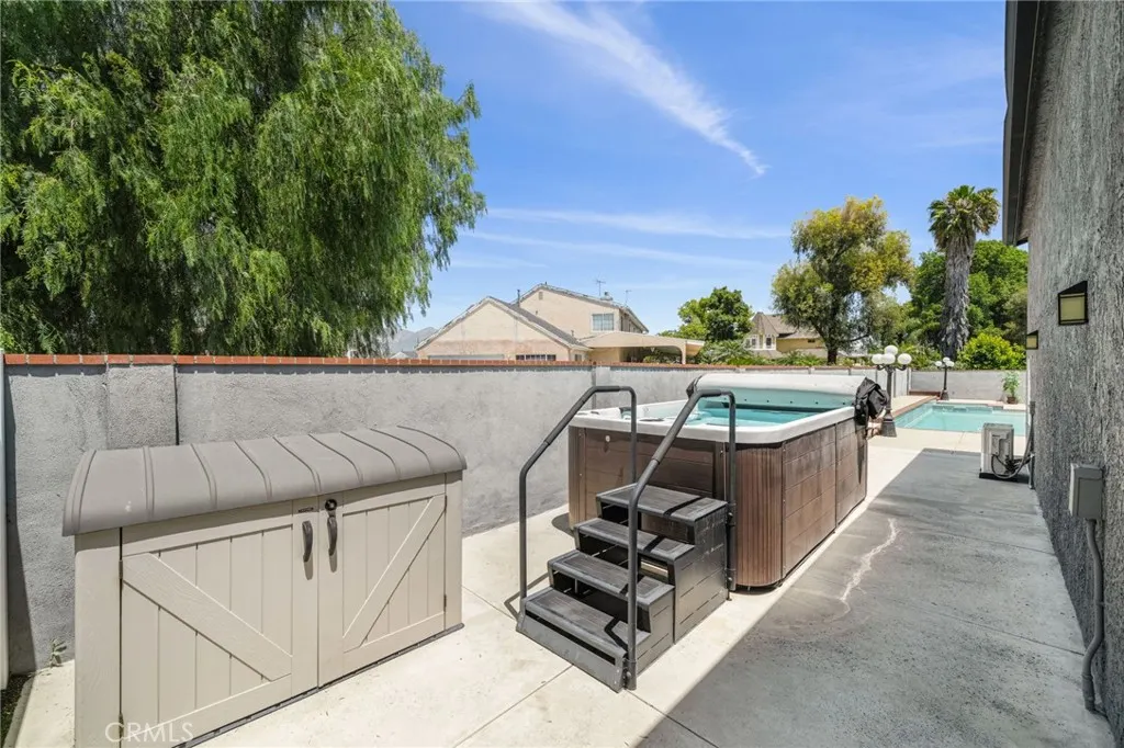 3742 Pilgrims Way