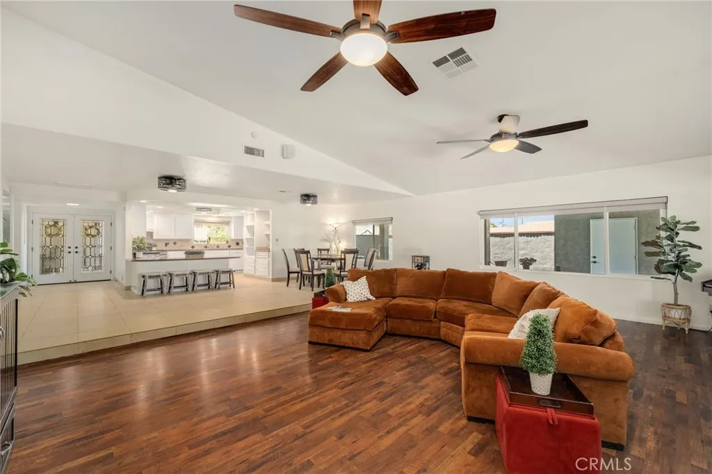 3742 Pilgrims Way