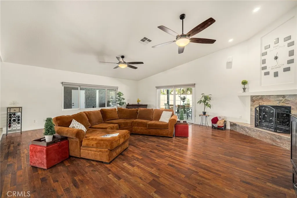 3742 Pilgrims Way
