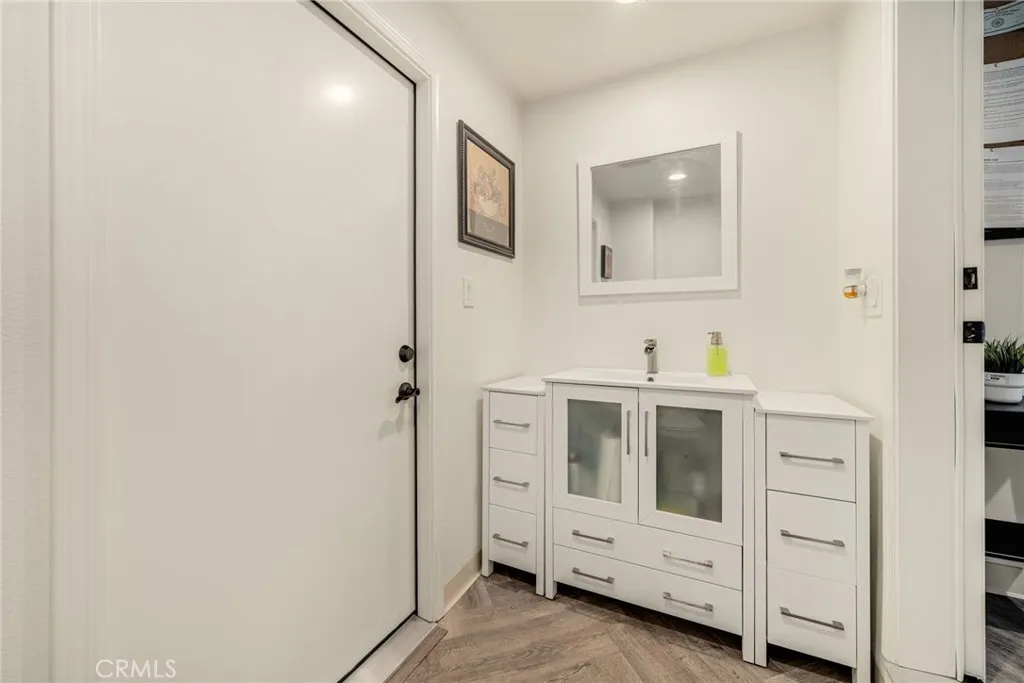 3742 Pilgrims Way