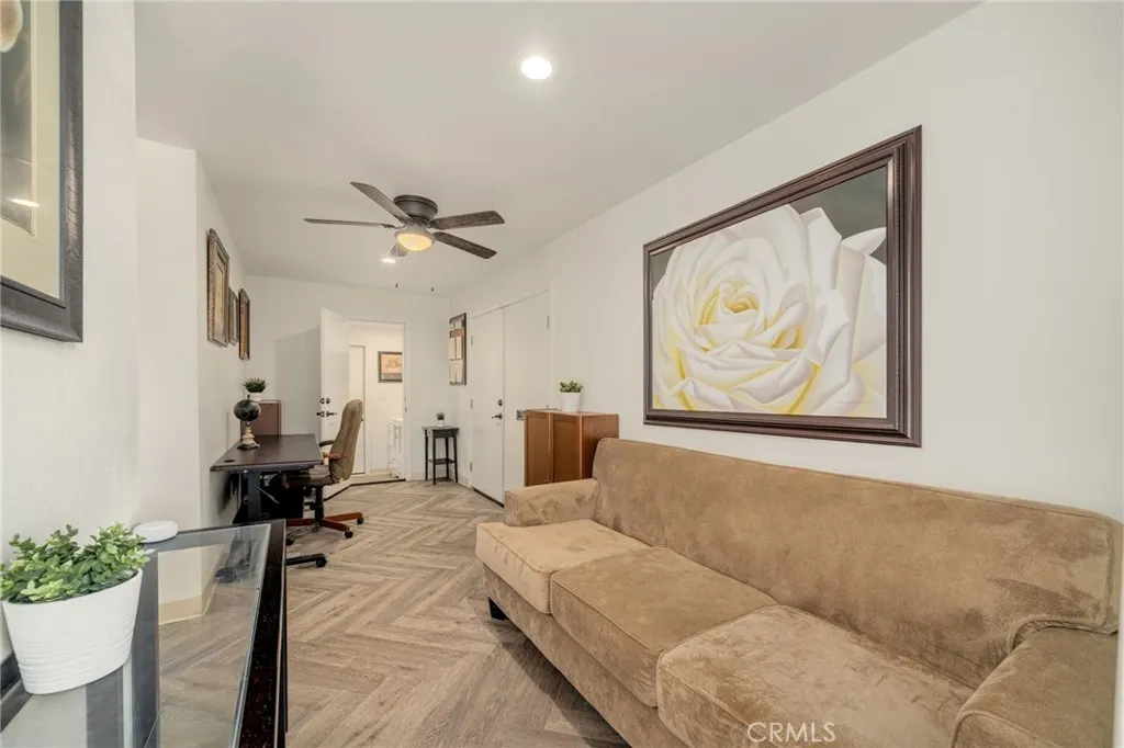 3742 Pilgrims Way