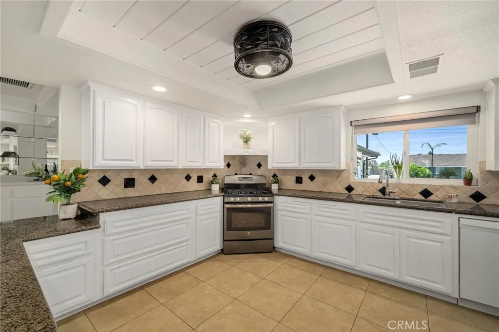 3742 Pilgrims Way