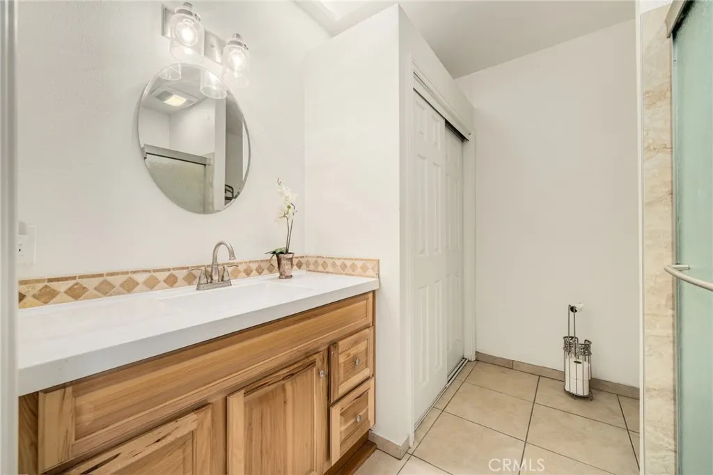 3742 Pilgrims Way
