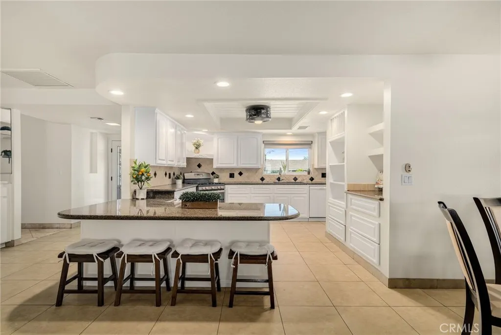 3742 Pilgrims Way