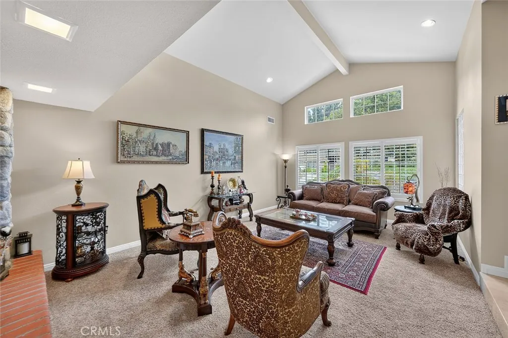 1355 Paseo Dorado
