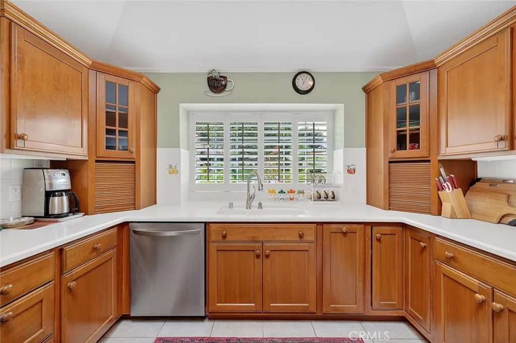 1355 Paseo Dorado