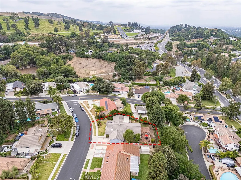 1355 Paseo Dorado