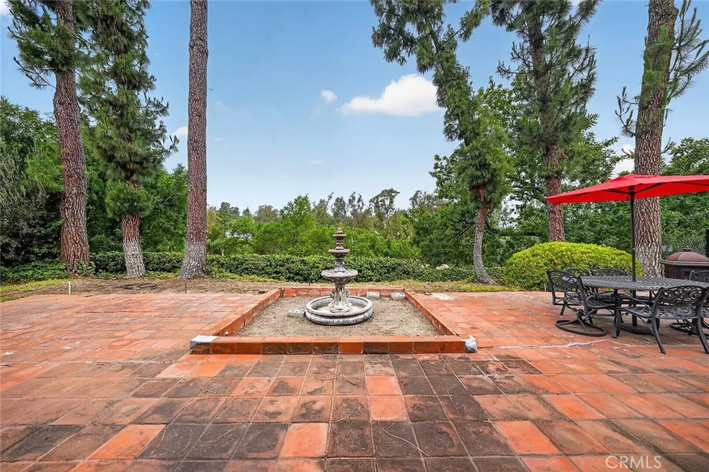 1355 Paseo Dorado