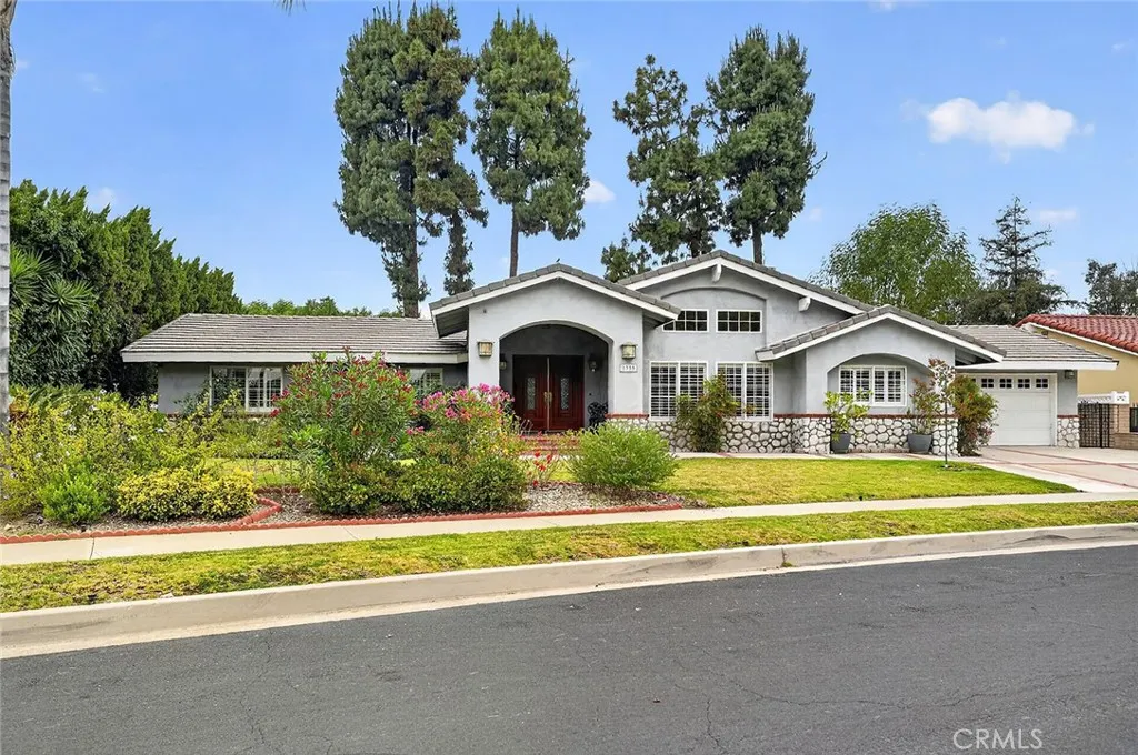 1355 Paseo Dorado