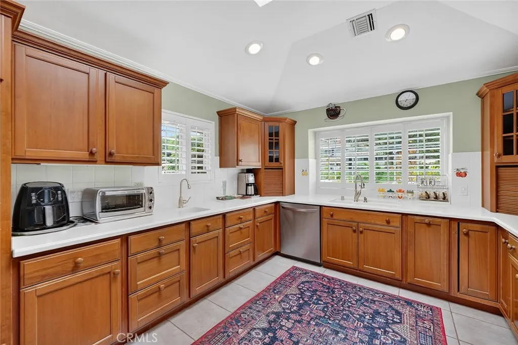 1355 Paseo Dorado