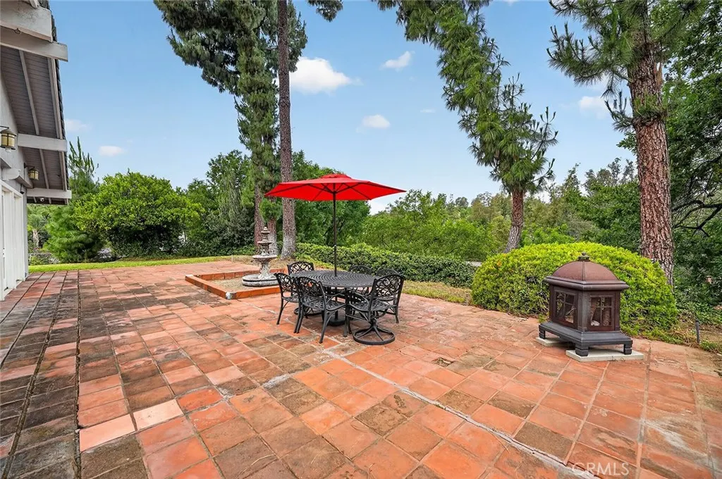 1355 Paseo Dorado