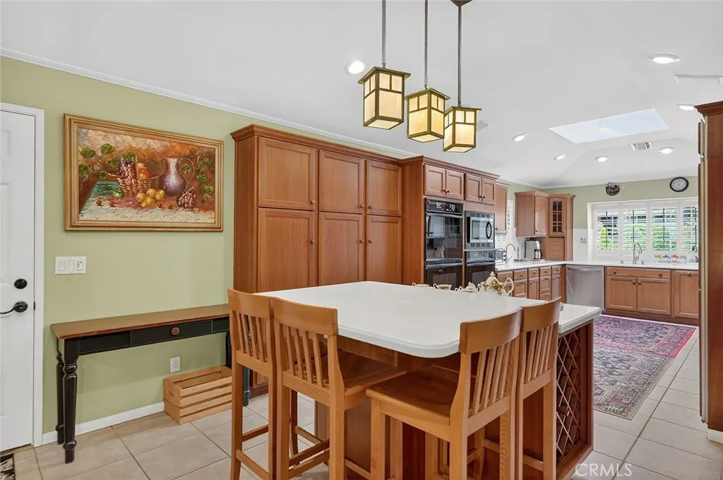 1355 Paseo Dorado