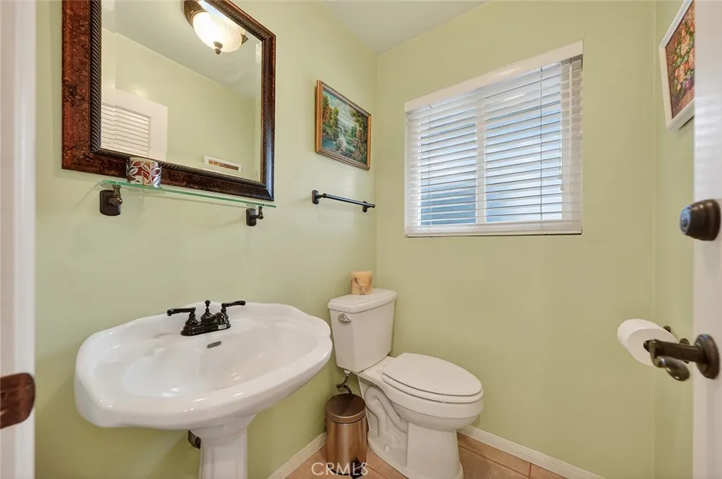 1355 Paseo Dorado