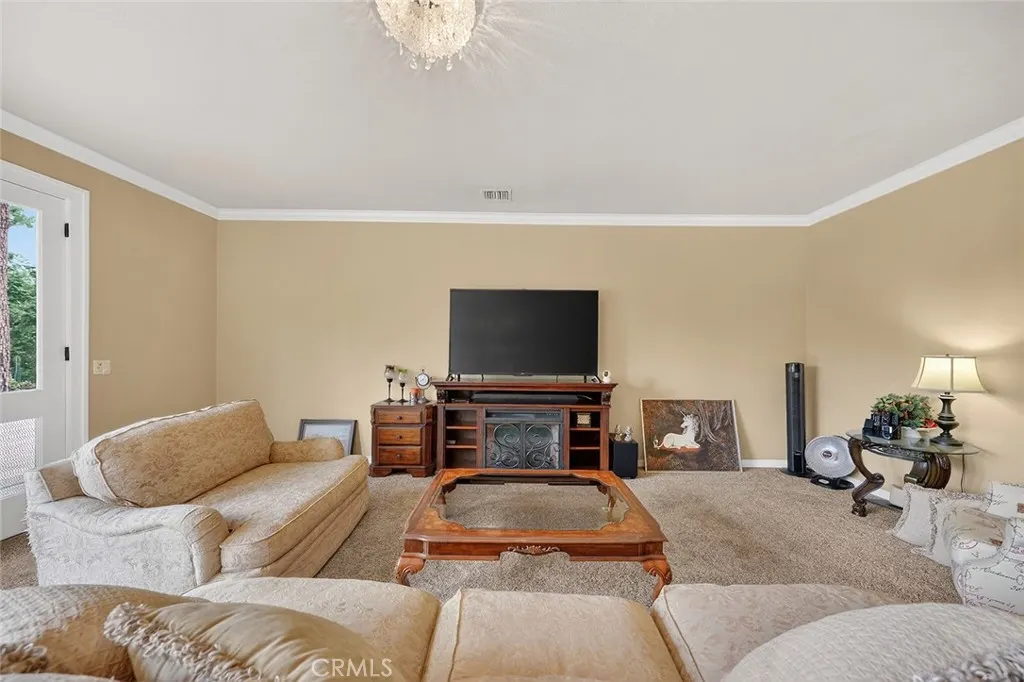 1355 Paseo Dorado
