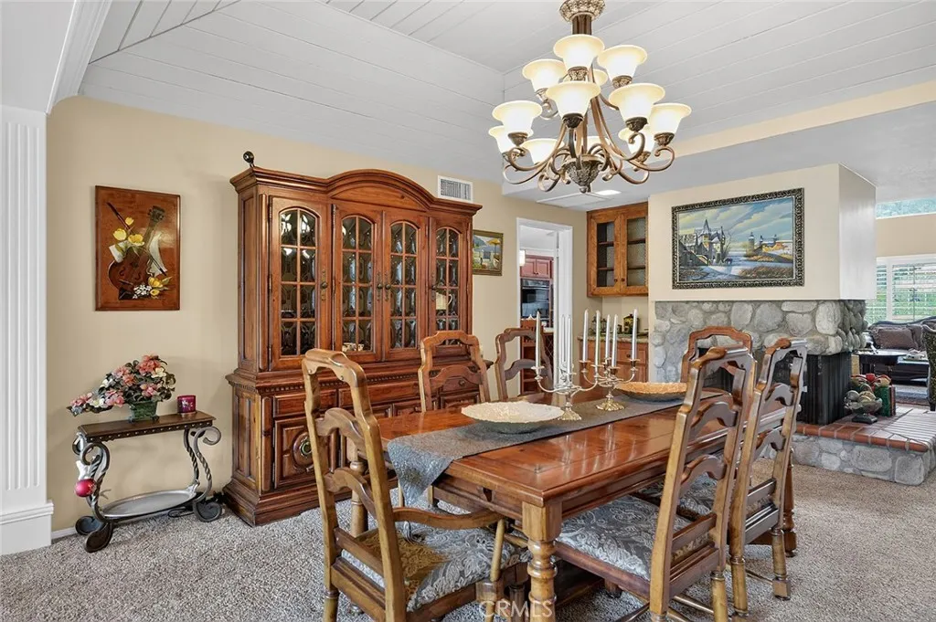 1355 Paseo Dorado