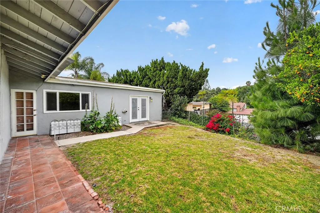 1355 Paseo Dorado
