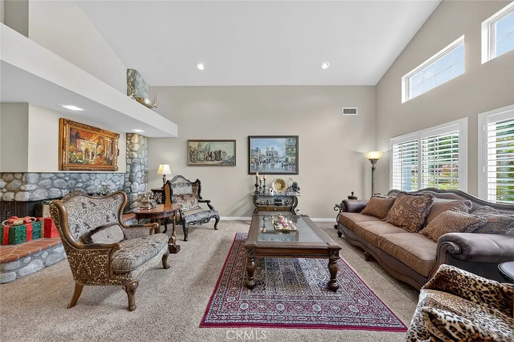 1355 Paseo Dorado