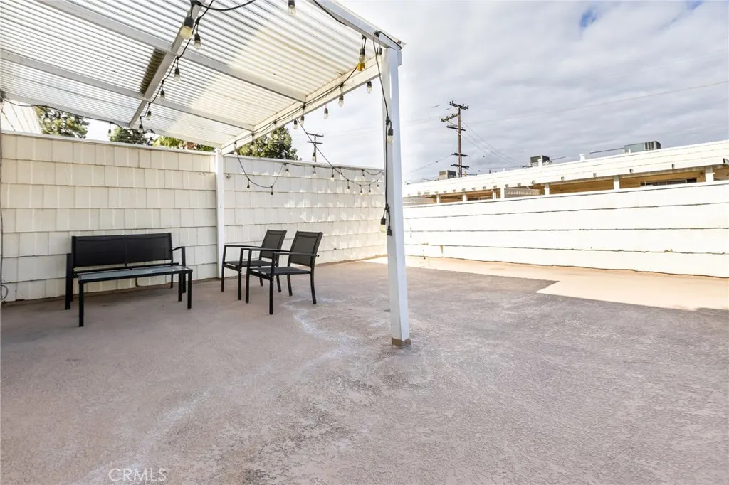 1434 Highland Avenue #8