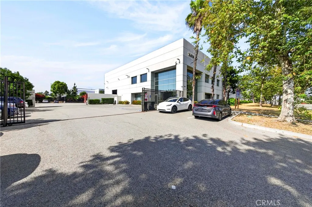 13875 Live Oak