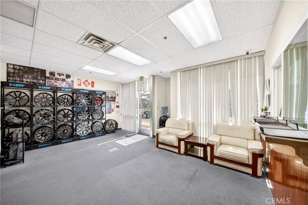 13875 Live Oak