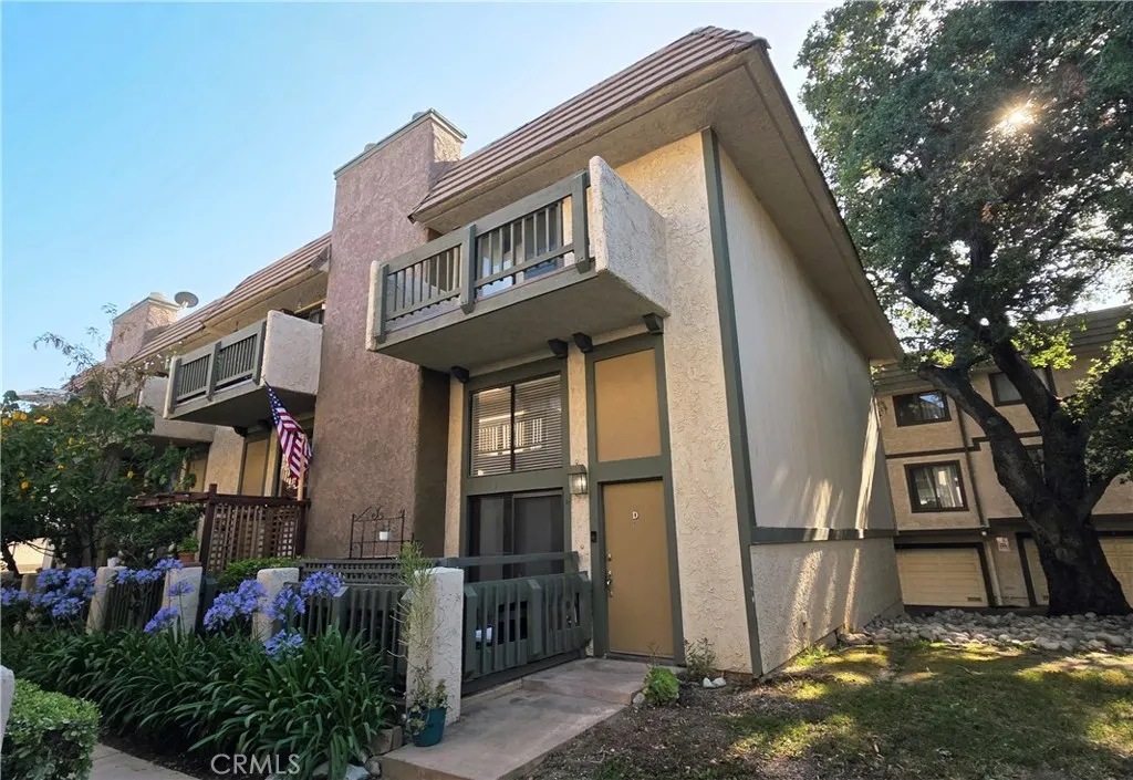 1913 Huntington Drive #D