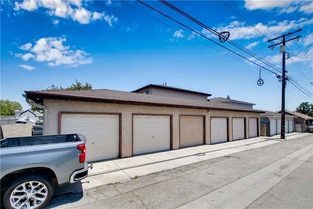 539 N San Gabriel