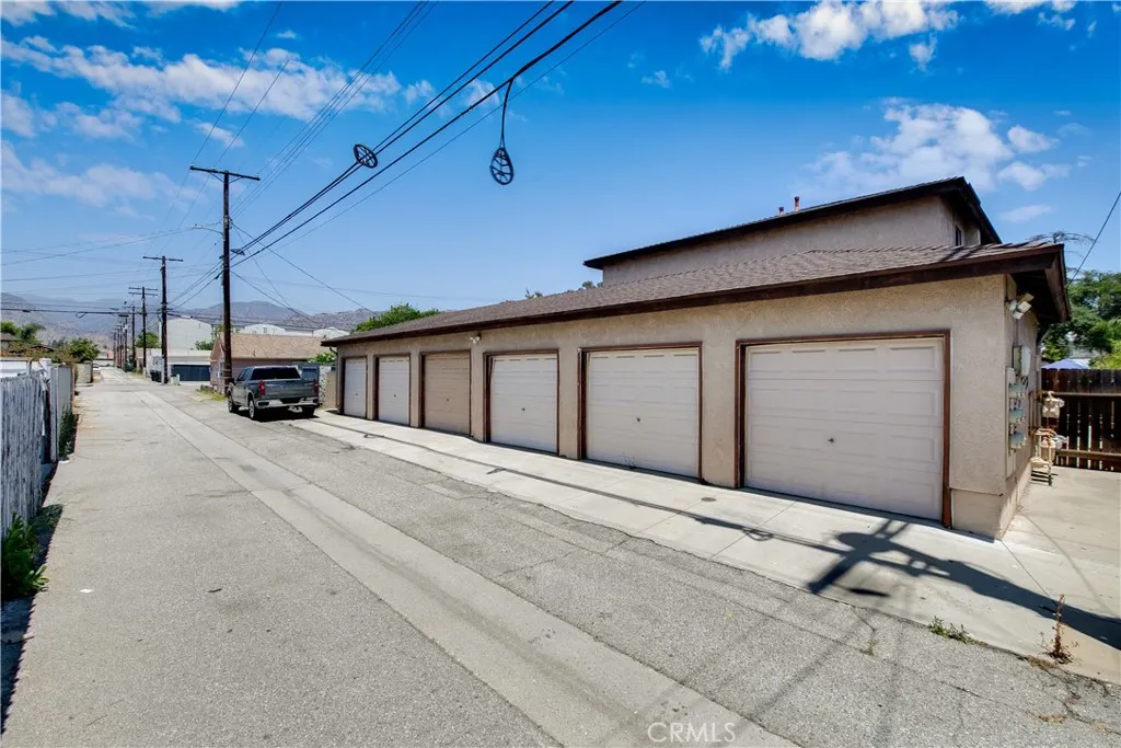 539 N San Gabriel