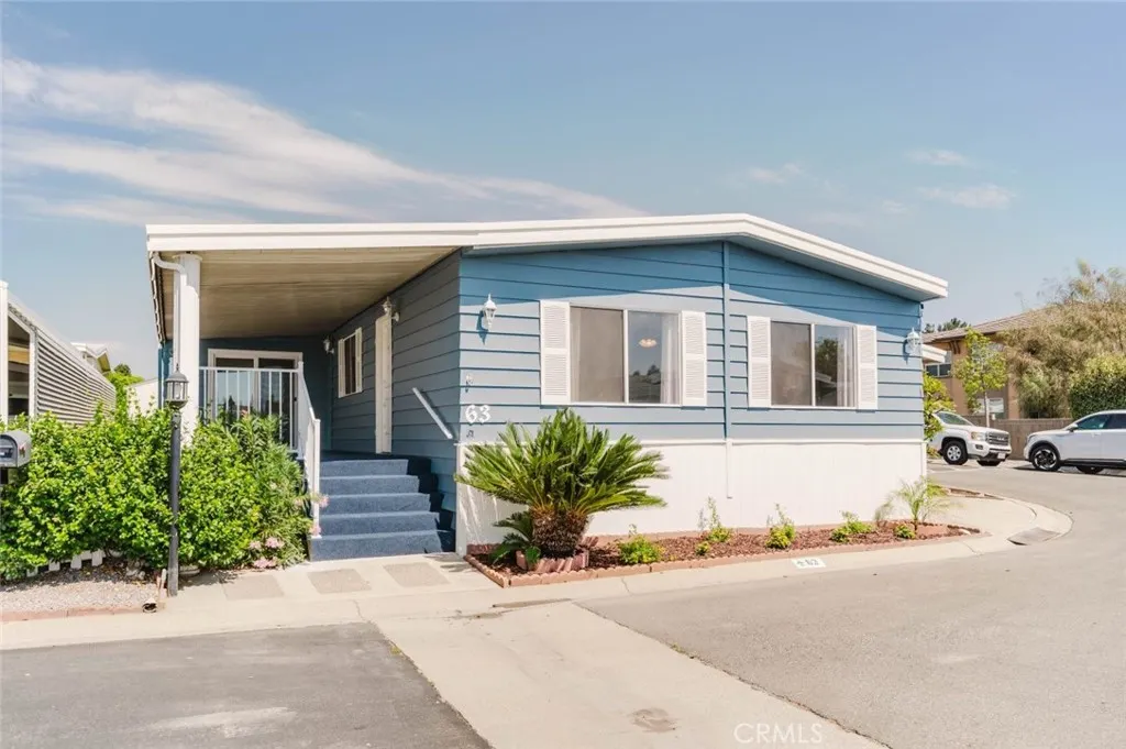 3800 Bradford #63