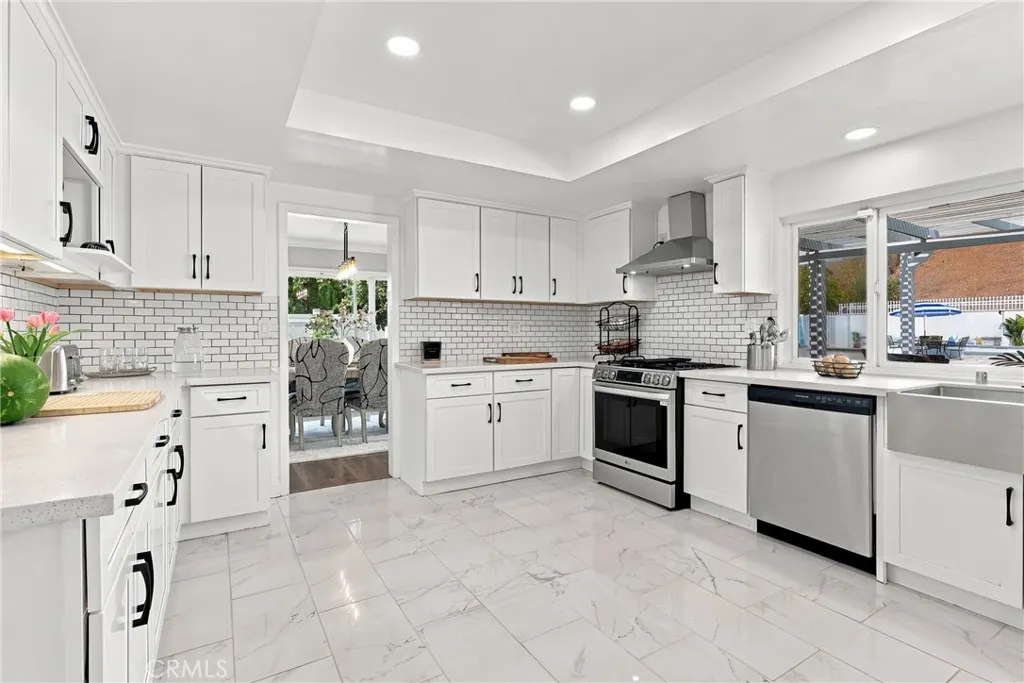573 N Jalapa