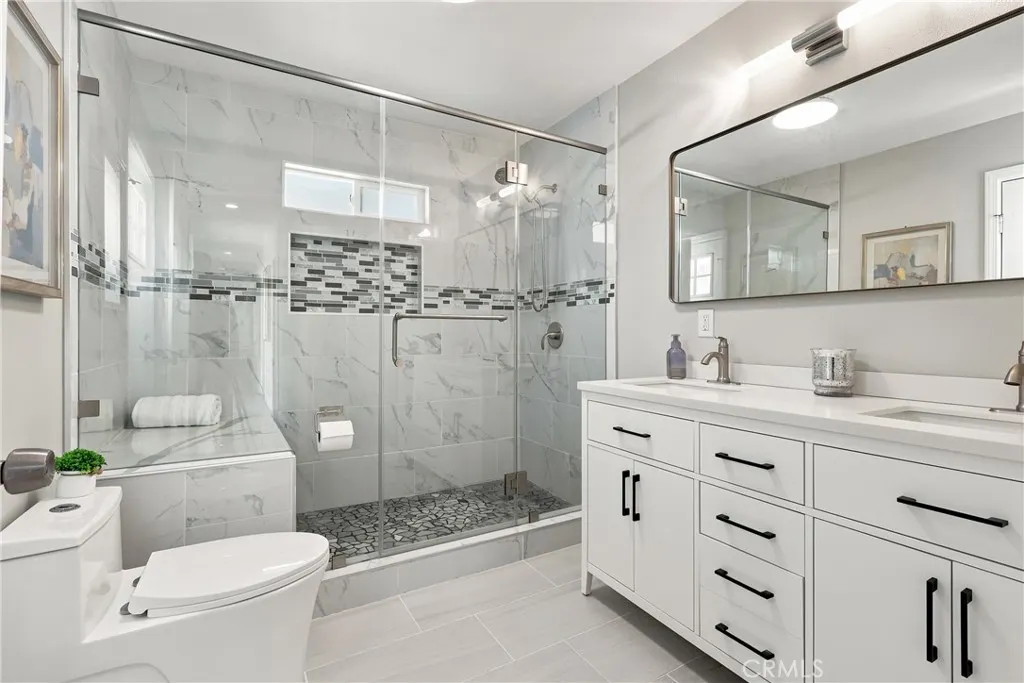 573 N Jalapa