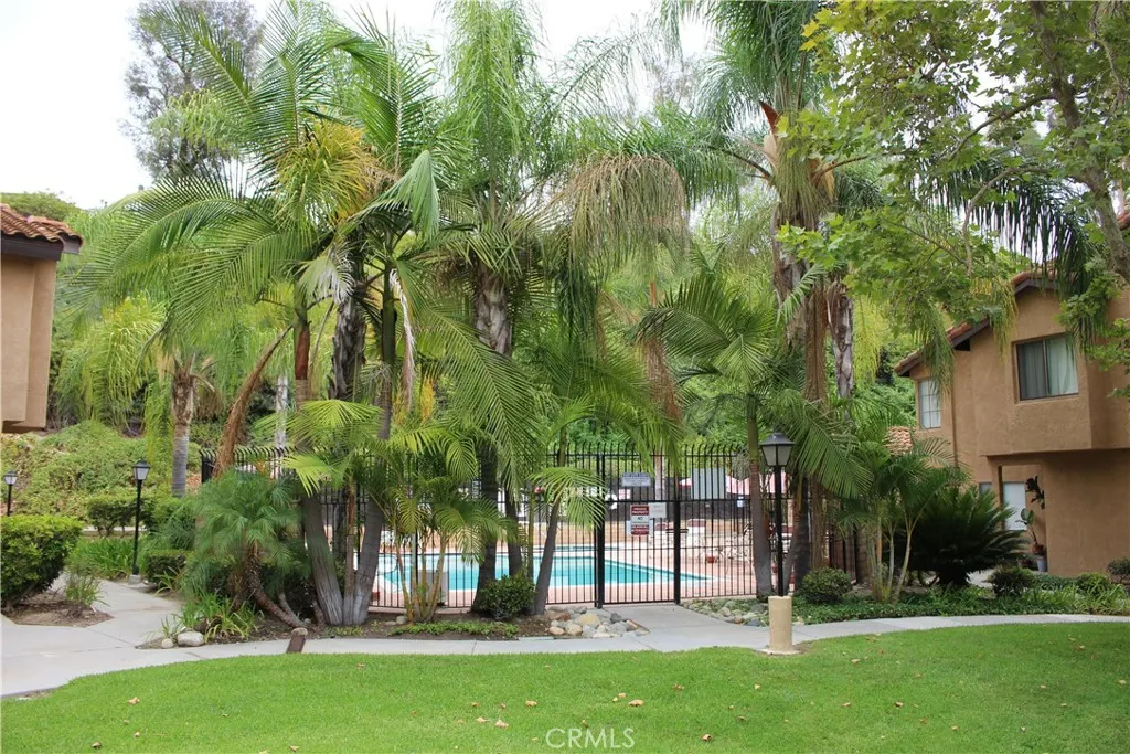 1447 Kauai