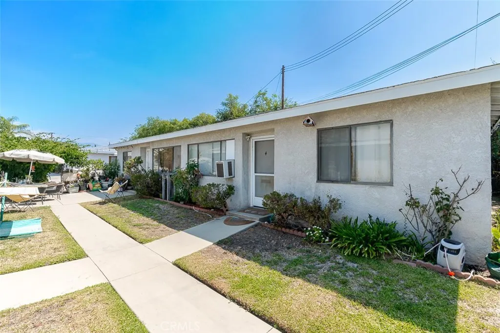 21306 E Arrow