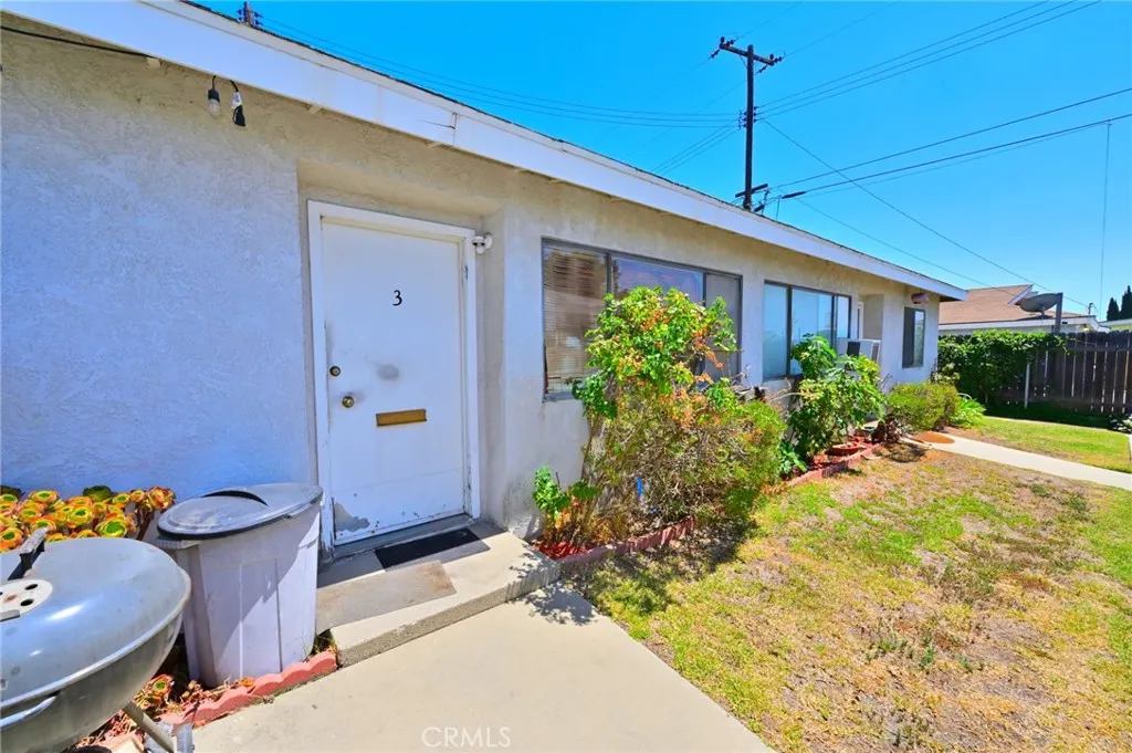 21306 E Arrow