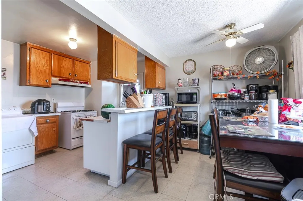 21306 E Arrow